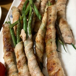 冷凍野菜で巻いて焼くだけ！インゲンの肉巻き